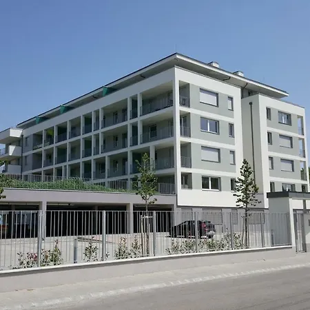 Lelle Cb34 Apartment